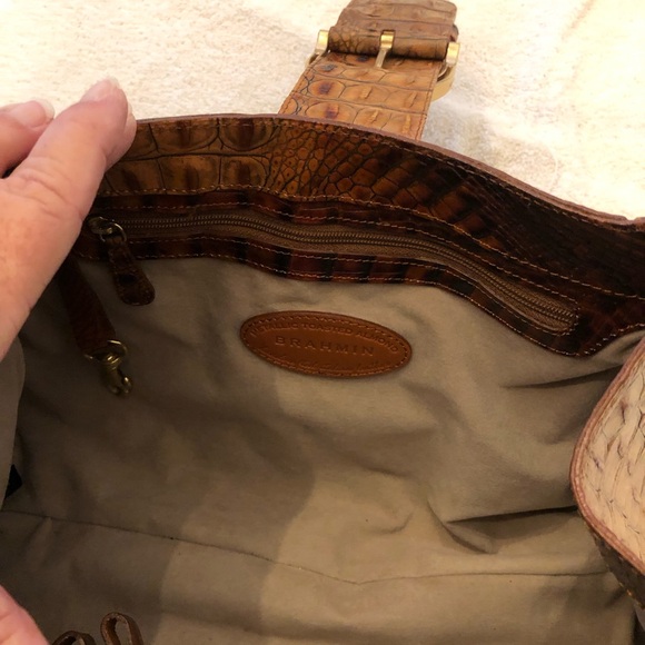 Brahmin Metallic Toasted Almond Crocodile Embossed Leather Shoulder Bag. - Picture 7 of 15